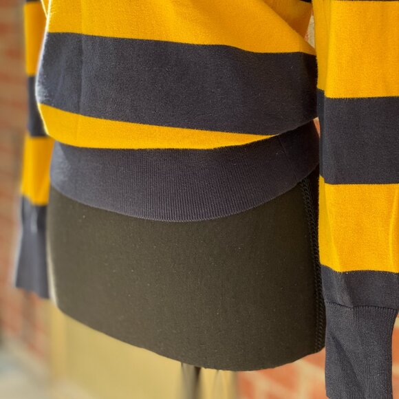 Tommy Hilfiger V-Neck Stripe Sweater (XS) - Picture 7 of 11